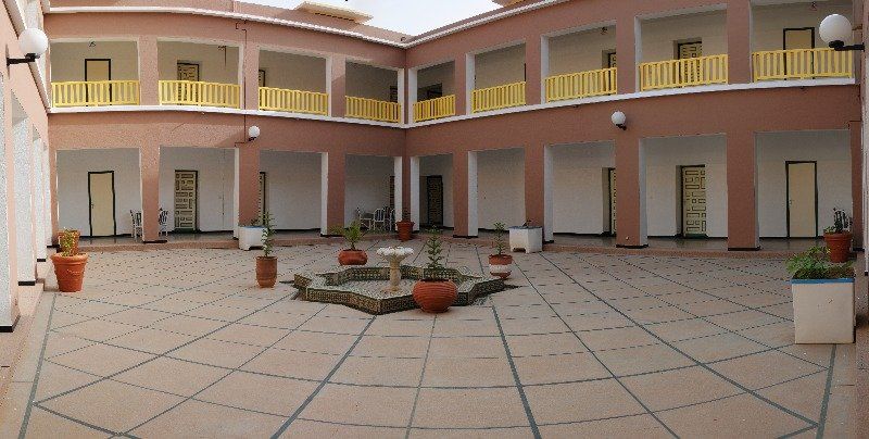 Hotel Les Amandiers 泰夫劳特 外观 照片